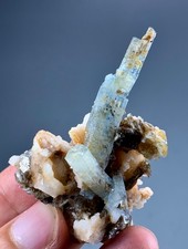 104 Carat Beautiful Aquamarine