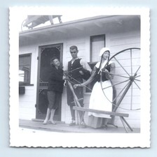 Old Vintage Square Photo SOLO
