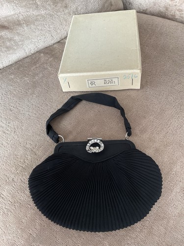 Vintage 1950s black pleated - black,