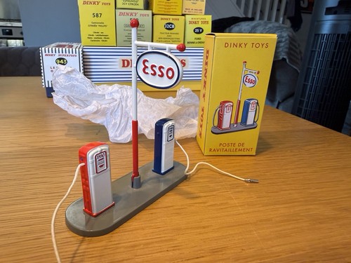Dinky toys esso - toys, petrol