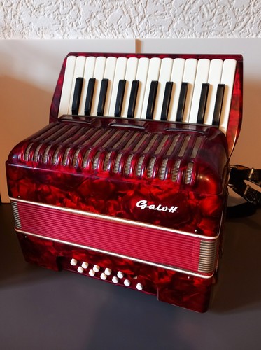 Galotta bass accordion in - galotta,