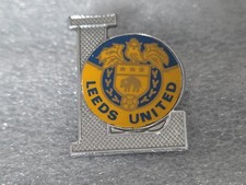 Leeds United FC SC LUFC Insert Pin Badge Elland Road  Utd White The Rare Hand