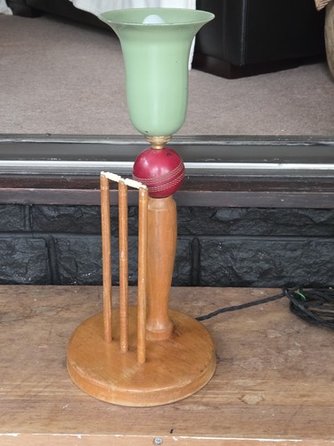Unique 1930s nicolls cricket - nicolls,