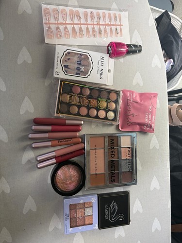 Makeup bundle with mixed - with,