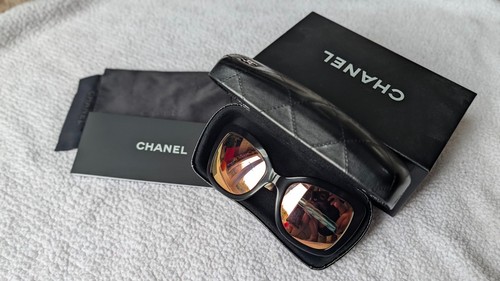 Chanel black acrylic rose - chanel,