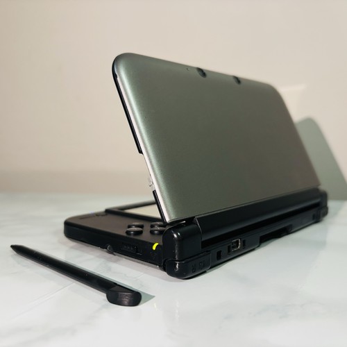 Nintendo 3ds grey silver - nintendo, grey/silver