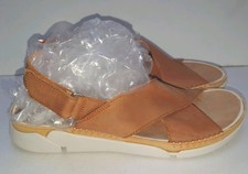 Clarks ladies tan leather