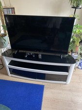 Quality Curved White And Black