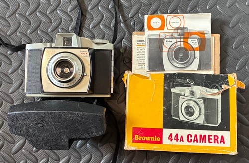 Kodak brownie 44a vintage - kodak,