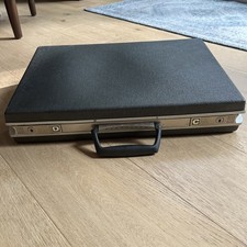 Vintage Slim 3” Samsonite