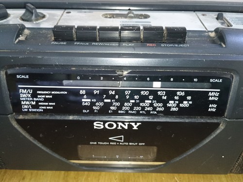 Vintage sony radio - radio, cassette