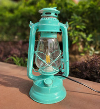 Vintage style Hurricane Retro