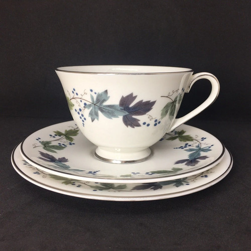Royal doulton burgundy tea - doulton,