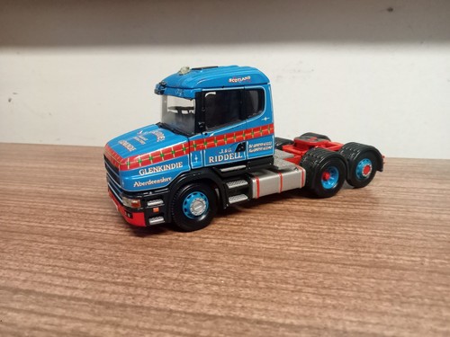 Corgi modern truck - corgi,