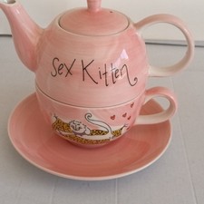 WHITTARD OF CHELSEA PINK SEX KITTEN TEA FOR ONE SET GREAT CONDITION FREE UK P+P
