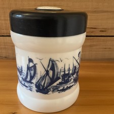 Volkenswaard Delft Holland Jar