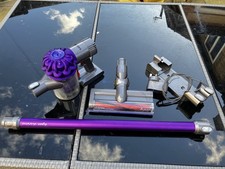 Dyson V6 Animal Vacuum Cleaner With Wall mount Charging Dock Purple Tested ✅