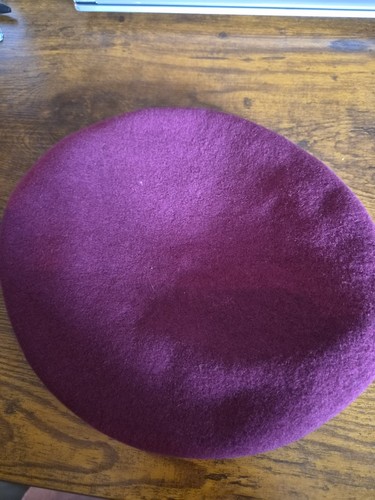 Post war 1960s maroon beret - post,