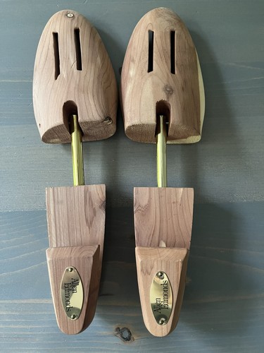 Allen edmonds cedar - shoe, trees