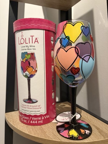 Lolita love all around - love, us