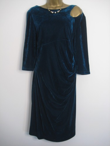 Bernshaw turquoise velvet
