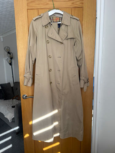 Burberrys beige trench coat - burberrys,