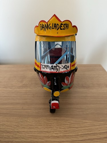 Bangladeshi tuk - tuk,
