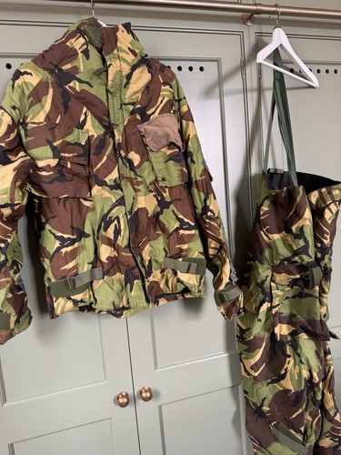 Army camouflage fatigues large - camouflage,