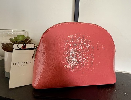 Ted baker coral crinkle medium - baker,