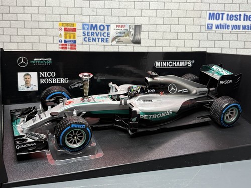 Minichamps formula 1 - 1:18,