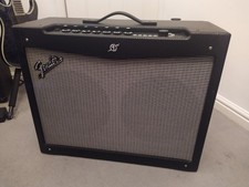 Fender Mustang IV  modelling amp 100w Stereo 2x12 4 button foot switch