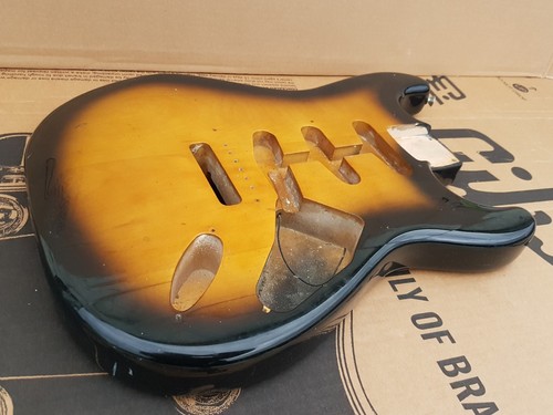 1982 squier fender - squier, by