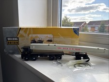 CORGI 29104 GUY INVINCIBLE 8 WHEELED LORRY & BOGIE BEAM LOAD - TARMAC 1:50