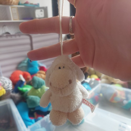 Nici hangining mini sheep - nici,