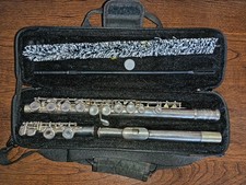 Glory Flute GFL- 130 with case and accessories 3 piece very good condition