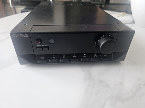 Cyrus integrated amplifier - 5,