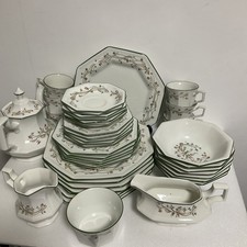 Johnson Brothers Eternal Beau Dinner and Tea Set - 40 Pieces