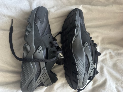 Vintage nike huarache triple - huarache,