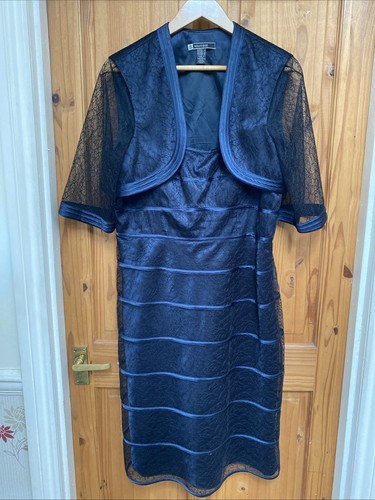 Stunning boutique piece - js,