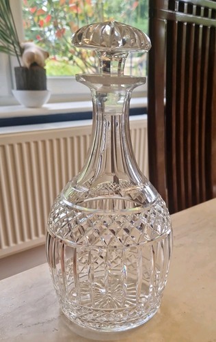 Gorgeous cut crystal magnum - cut,