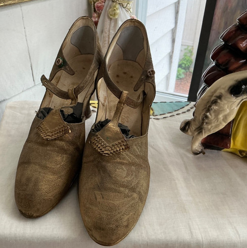 Antique gavotte ladies - a,