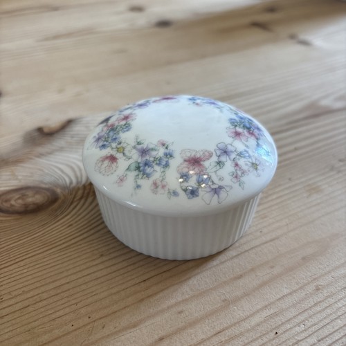 Wedgewood angela fluted round - wedgewood,