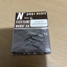 Garage Forecourt Set "N" Gauge