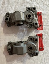 Triumph Stag Pair Of Quarterlight Regulator Control Units With Pivot Brackets