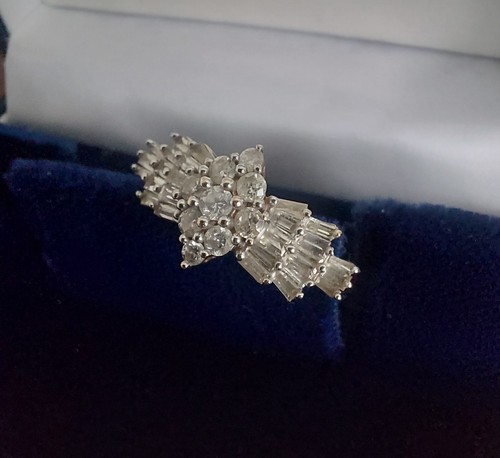 9ct yellow gold sgl certified - 9ct,