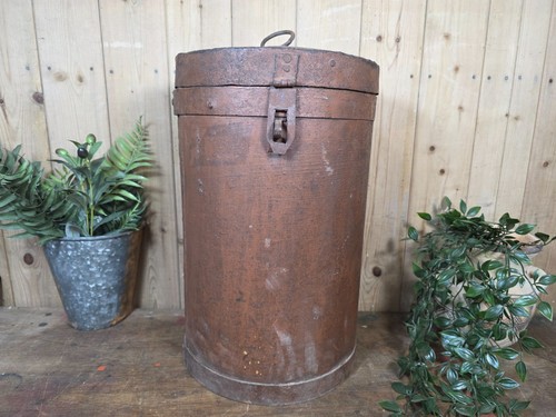 Old vintage rustic industrial - old,