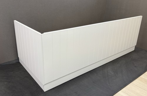 White grooved bath panel - v,