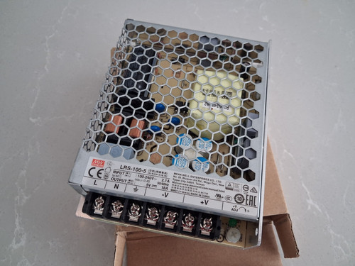 Mean well lrs 100 - 5v, 18a