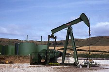 Photo 6x4 The 'Nodding donkey' Oil well at Kimmeridge Bay  c1983
