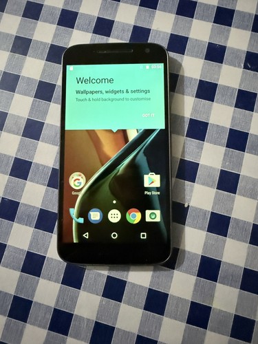 Motorola moto play - g4,